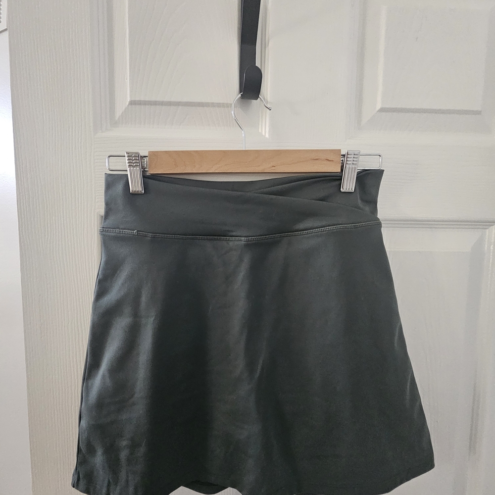 ​Mono B Venice Crossover Waist Active Skort - Slate Gray - L